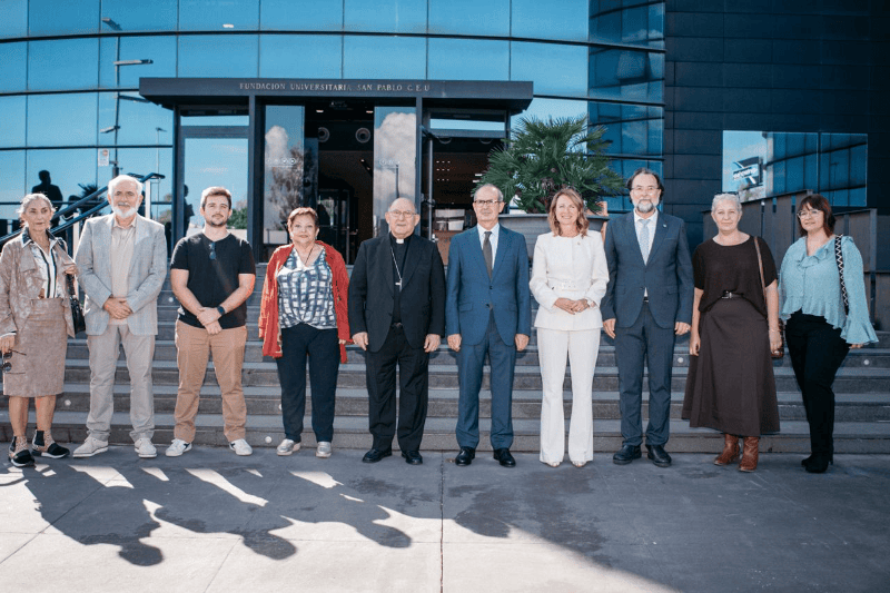 La alcaldesa de Castellón asiste al acto institucional organizado por el CEU