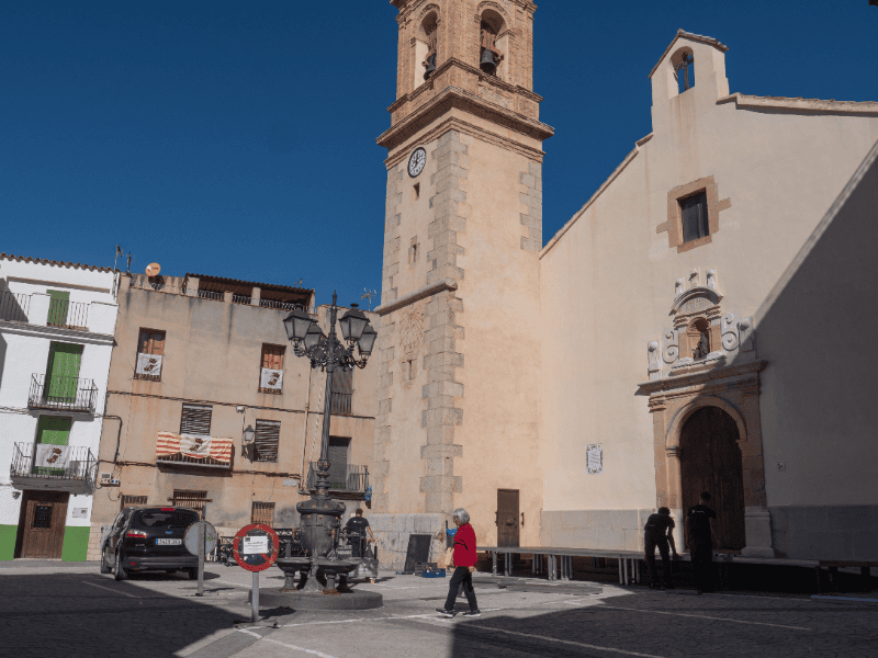 Figueroles se engalana para el Día de la Provincia