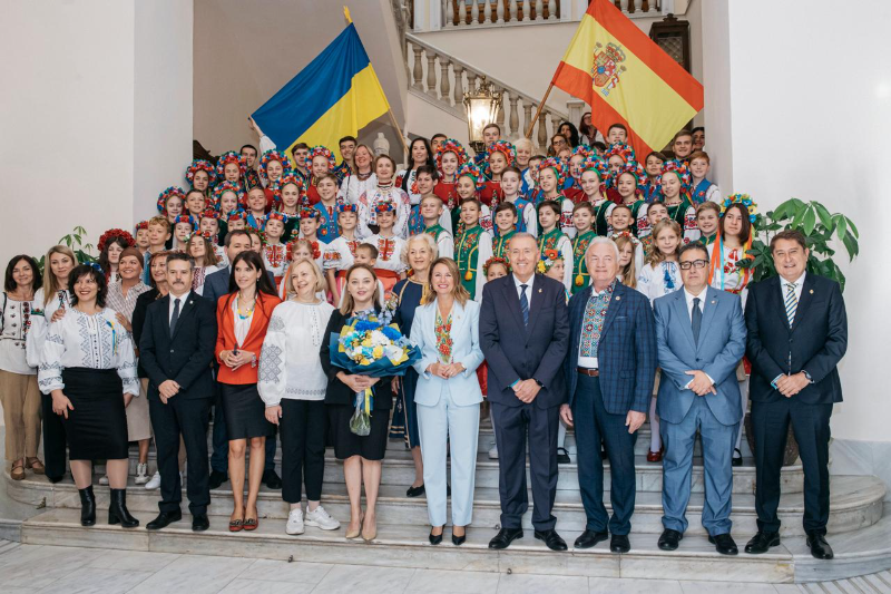 El Ayuntamiento de Castellón ha acogido la recepción institucional a la cónsul general de Ucrania en Barcelona en el marco de Ucraïna Fest