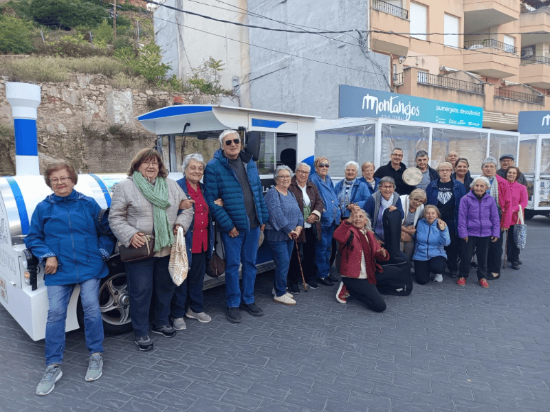 El alumnado de Montanejos participa en un encuentro comarcal de la Escuela de Formación de Personas Adultas del Alto Mijares